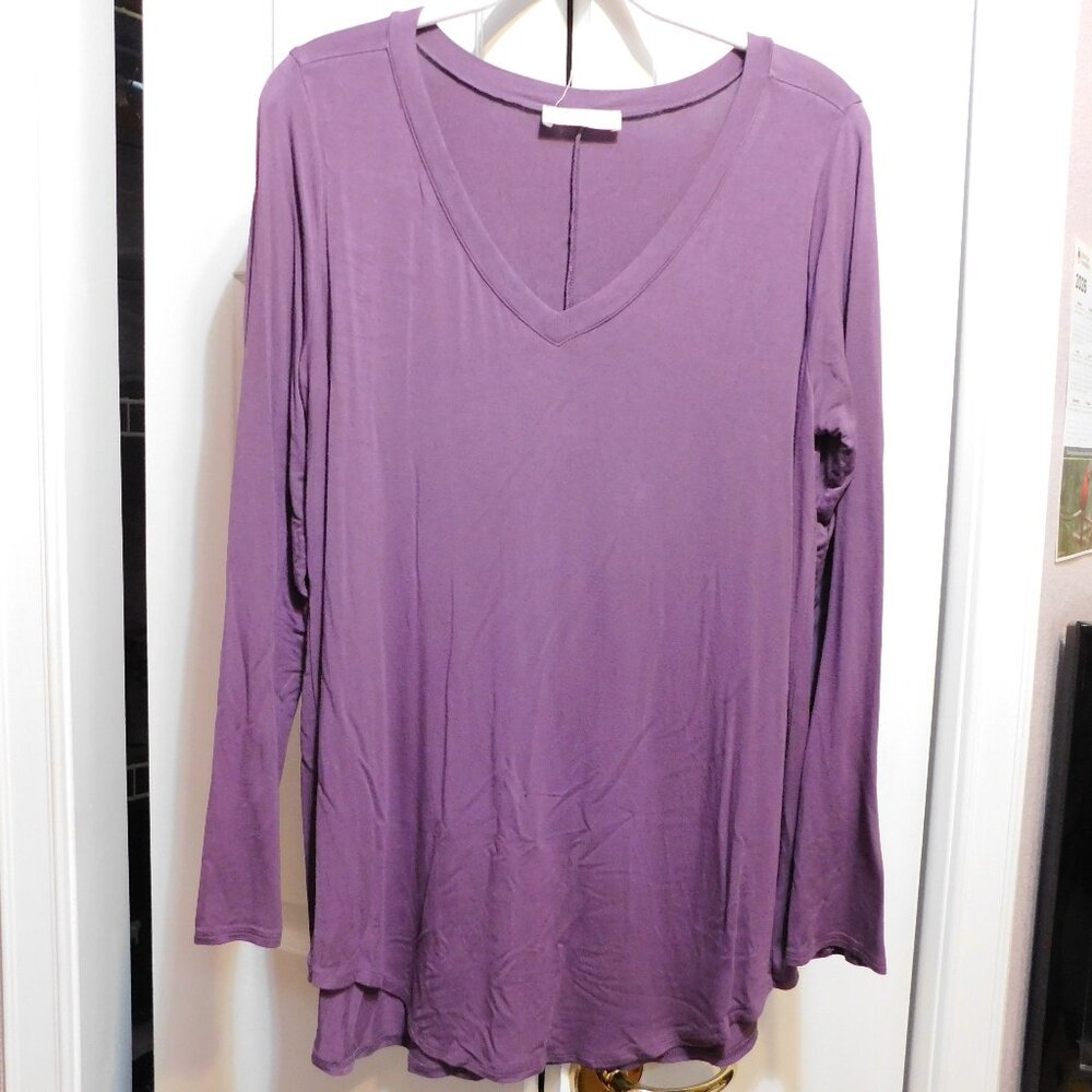 Zenana Purple Rounded Hemline LS Top Sz L